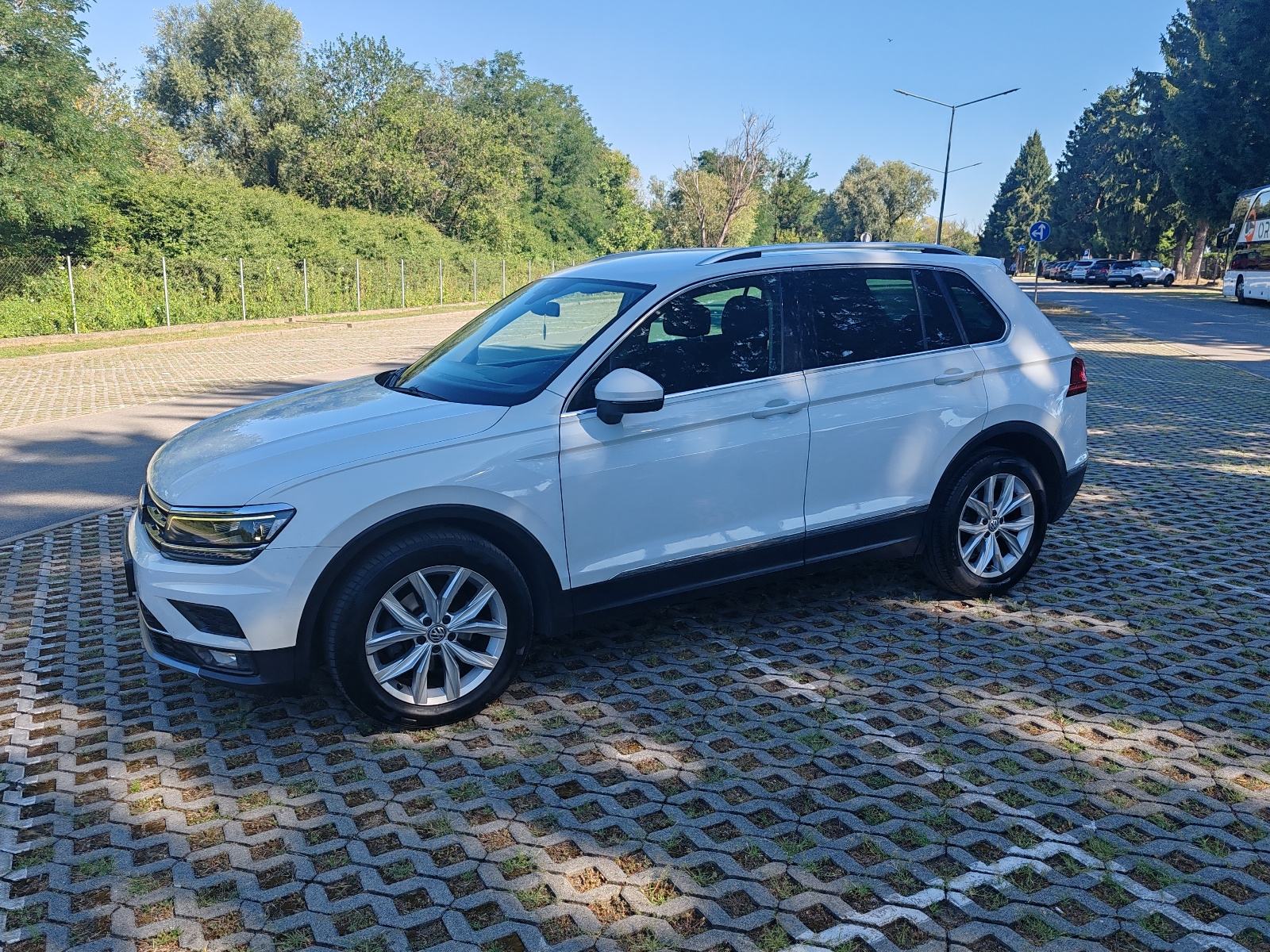 VW Tiguan 2,0 TDI 150 KS DSG HIGHLINE MATRIX VIRTUAL COCKPIT VELUR AMB, fotografija 7