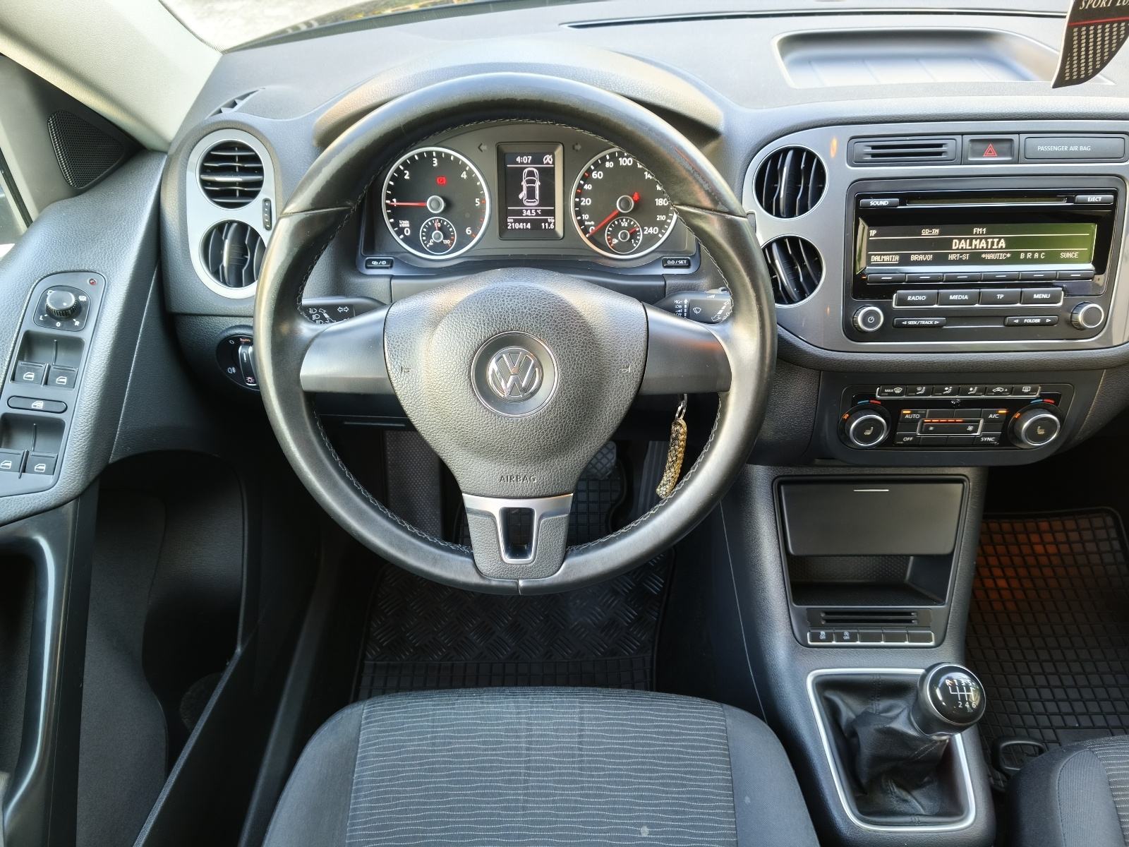VW Tiguan 2,0 TDI*2015god, Top auto!!!, fotografija 9
