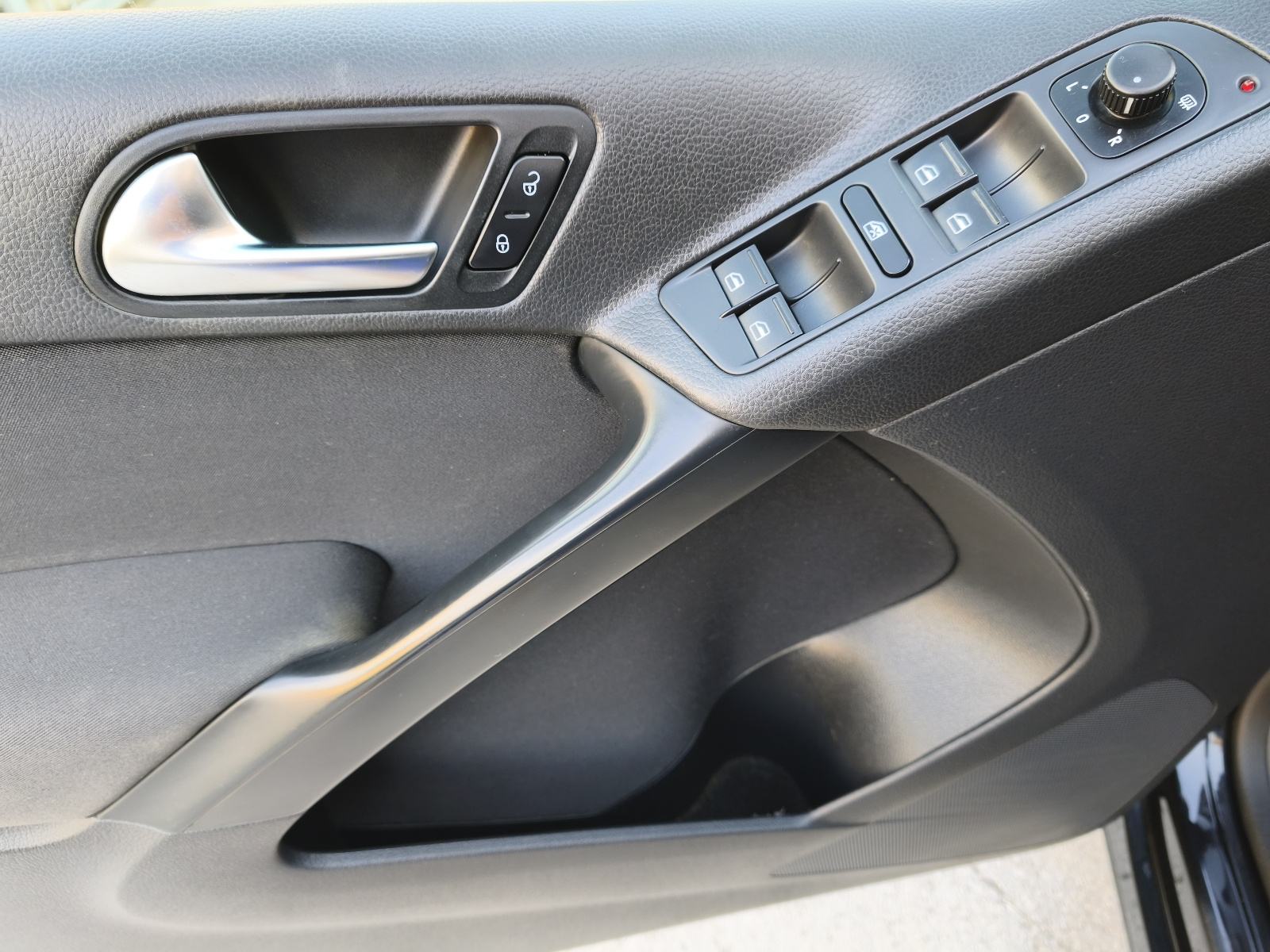 VW Tiguan 2,0 TDI*2015god, Top auto!!!, fotografija 17