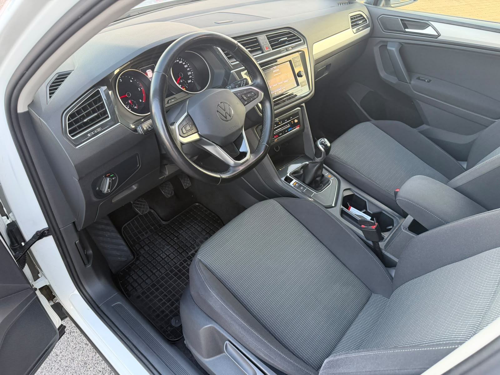 •• VW TIGUAN •• 2.0 TDI •• 2021 GODINA •• REG GOD DANA ••, fotografija 9