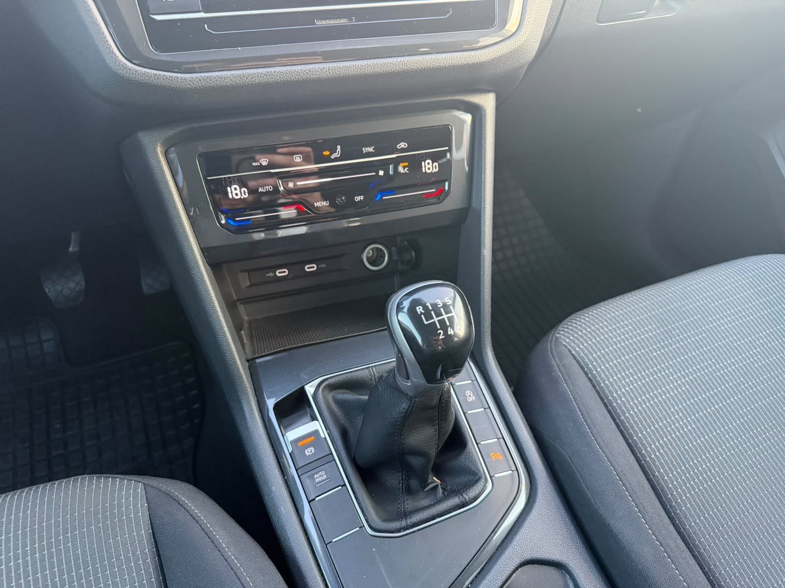 •• VW TIGUAN •• 2.0 TDI •• 2021 GODINA •• REG GOD DANA ••, fotografija 11