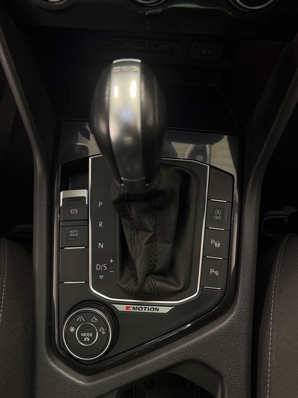 VW Tiguan 2.0 Tdi 4 Motion ,Highline automatik, fotografija 14
