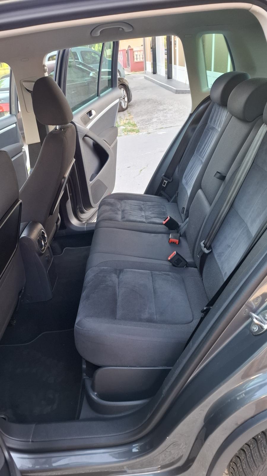 VW Tiguan 2,0 TDI automatik, 4x4, napravljen servis, bez ulaganja, fotografija 12