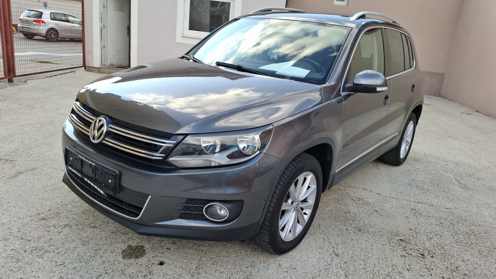 VW Tiguan 2,0 TDI automatik, 4x4, napravljen servis, bez ulaganja, fotografija 1
