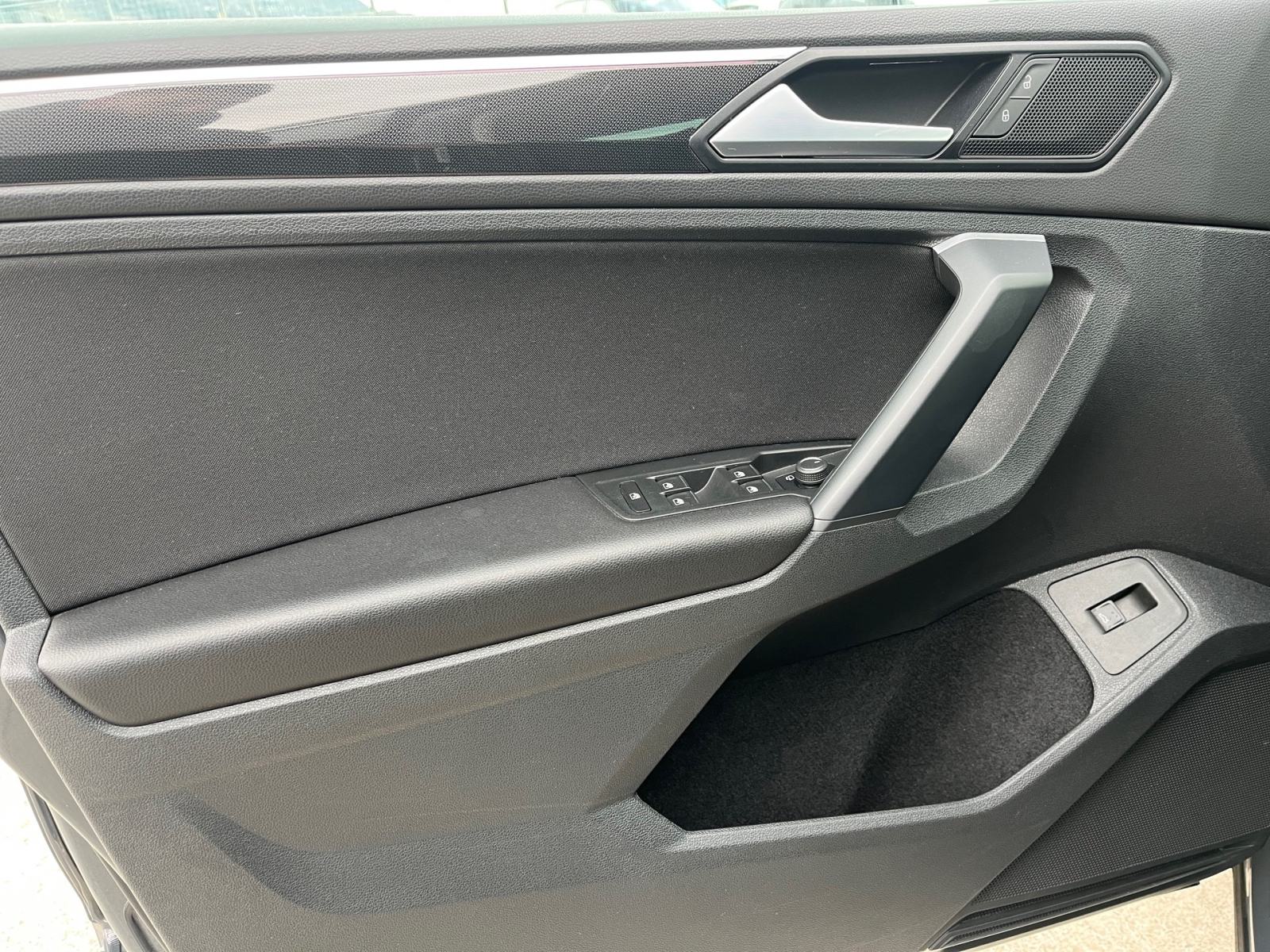 ✨VW Tiguan 2.0 ✨ TDI DSG 4MOTION | IQ.Light | Kamera | Keyless, fotografija 16