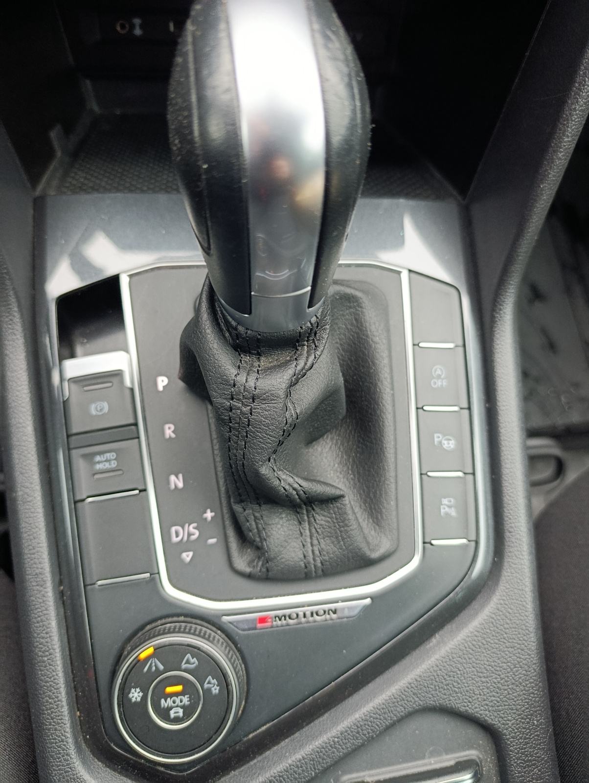 VW Tiguan r-line 4x4, fotografija 16