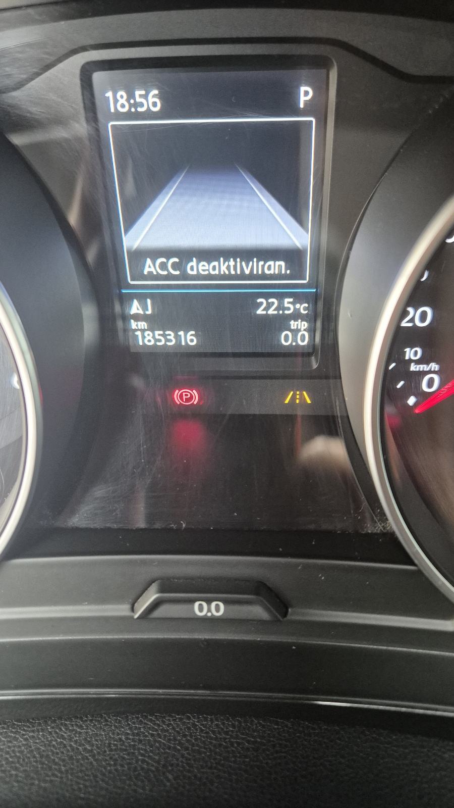 VW Tiguan 2,0 TDI DSG, fotografija 12