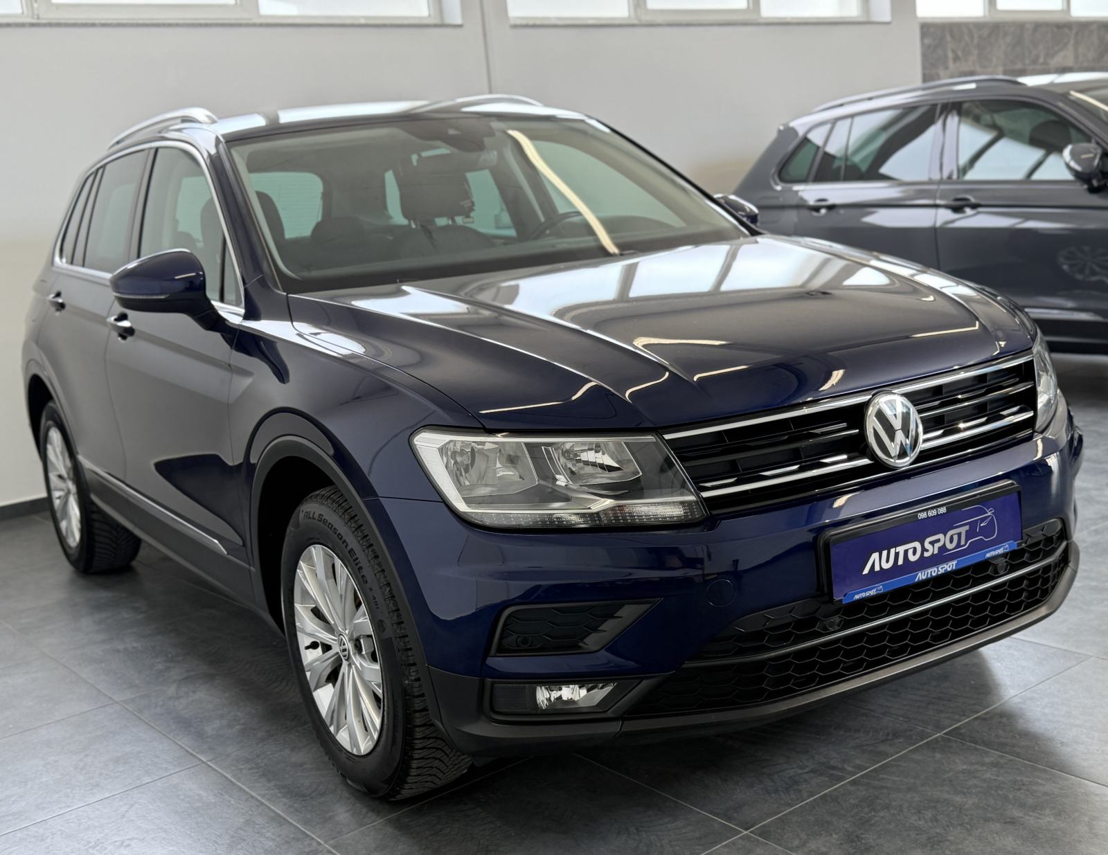 VW Tiguan 2,0 TDI DSG • 4X4 • ACC • JAMSTVO 24MJ • LEASING 0% UČEŠĆA, fotografija 5
