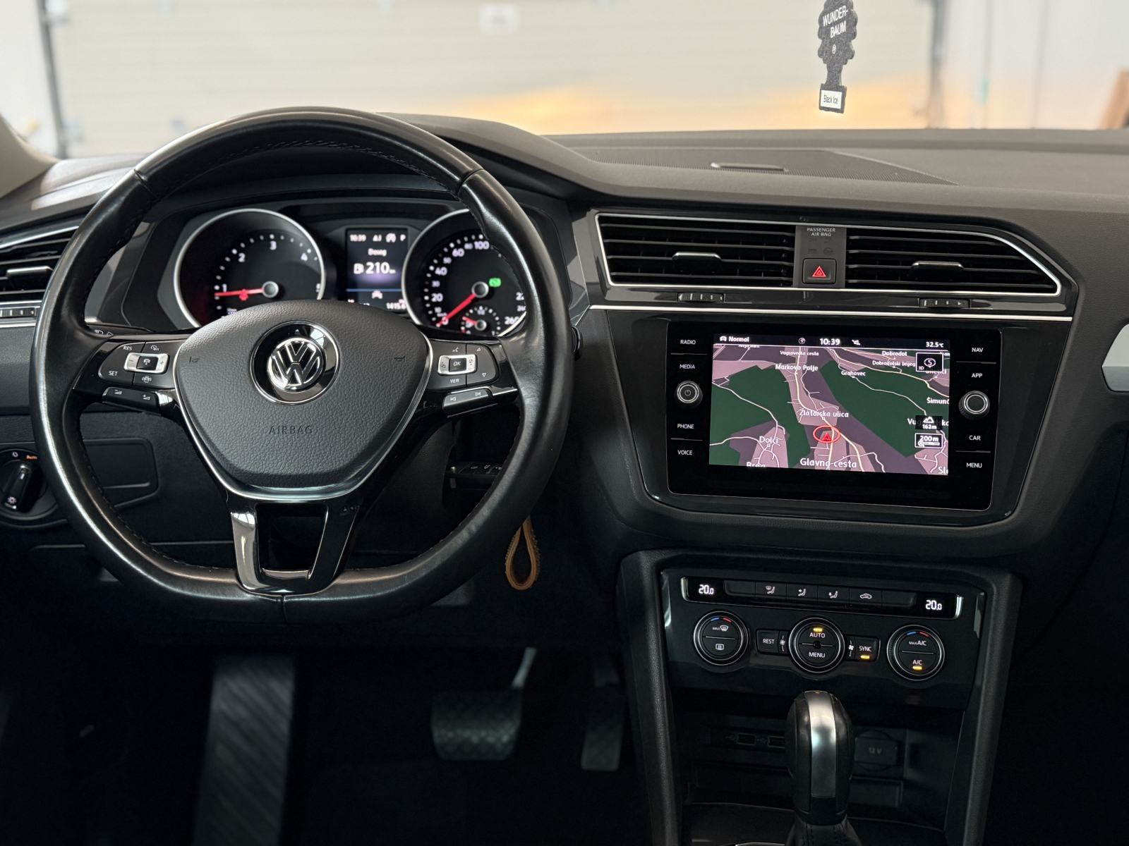VW Tiguan 2,0 TDI DSG • 4X4 • ACC • JAMSTVO 24MJ • LEASING 0% UČEŠĆA, fotografija 11