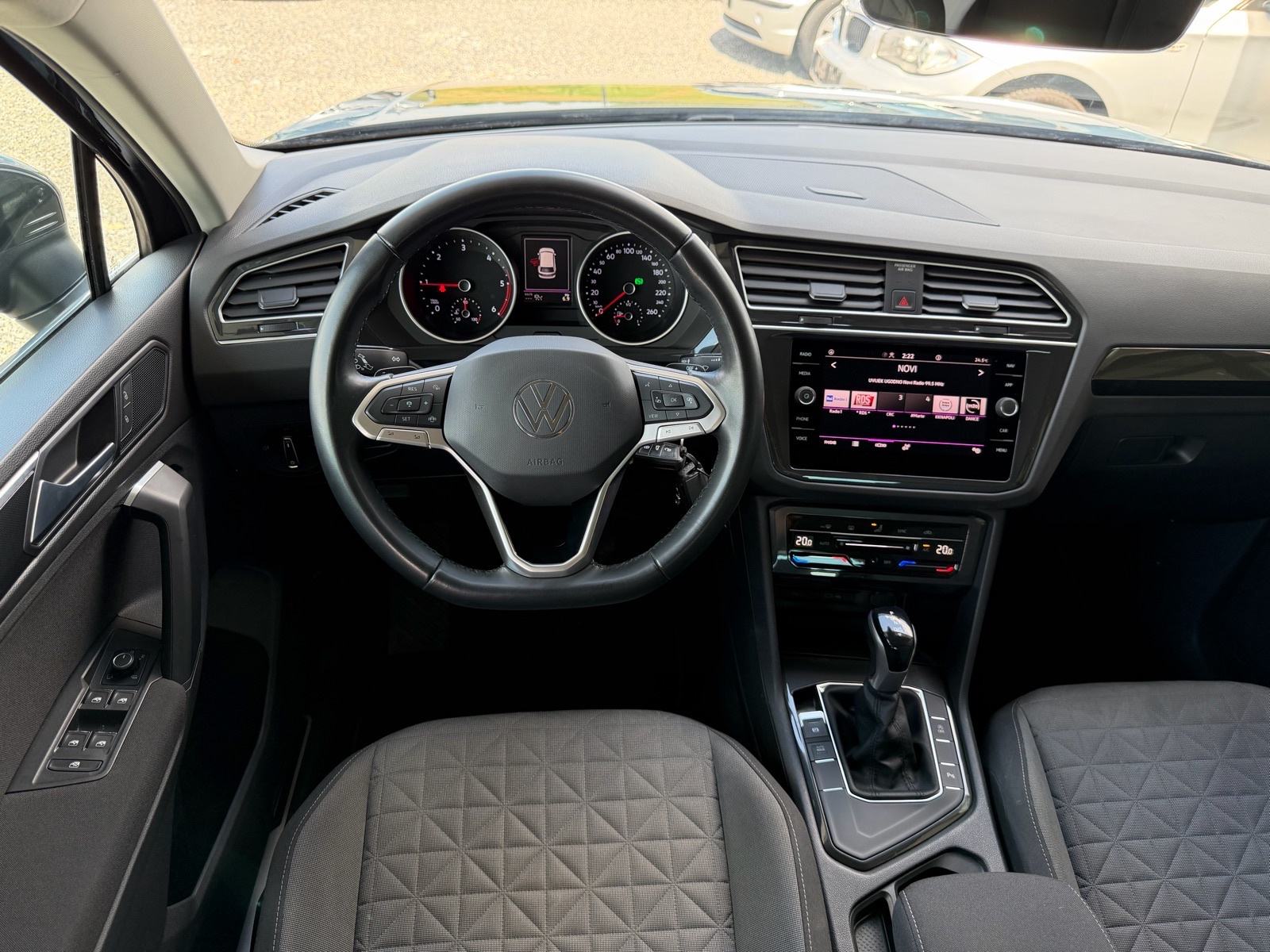 VW Tiguan 2,0 TDI automatik, fotografija 17