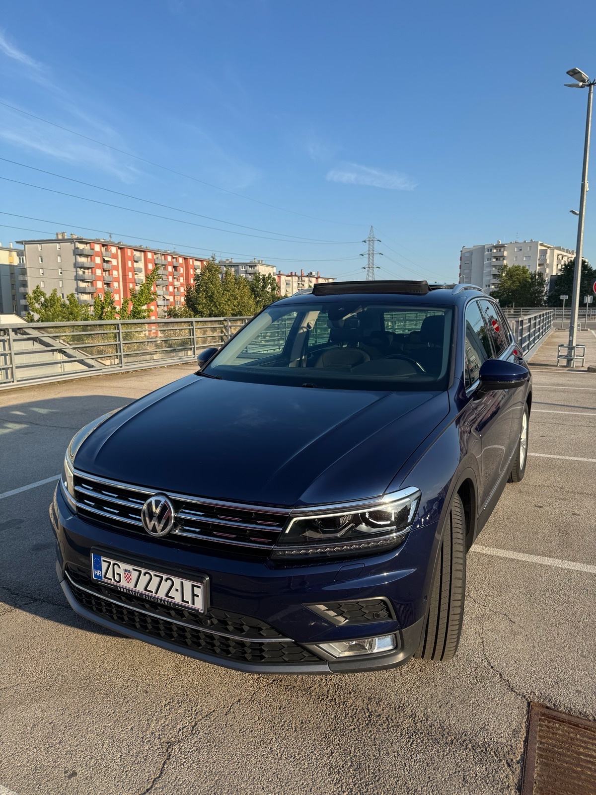 VW Tiguan 2,0 TDI DSG *HIGHLINE*PANO*, fotografija 2