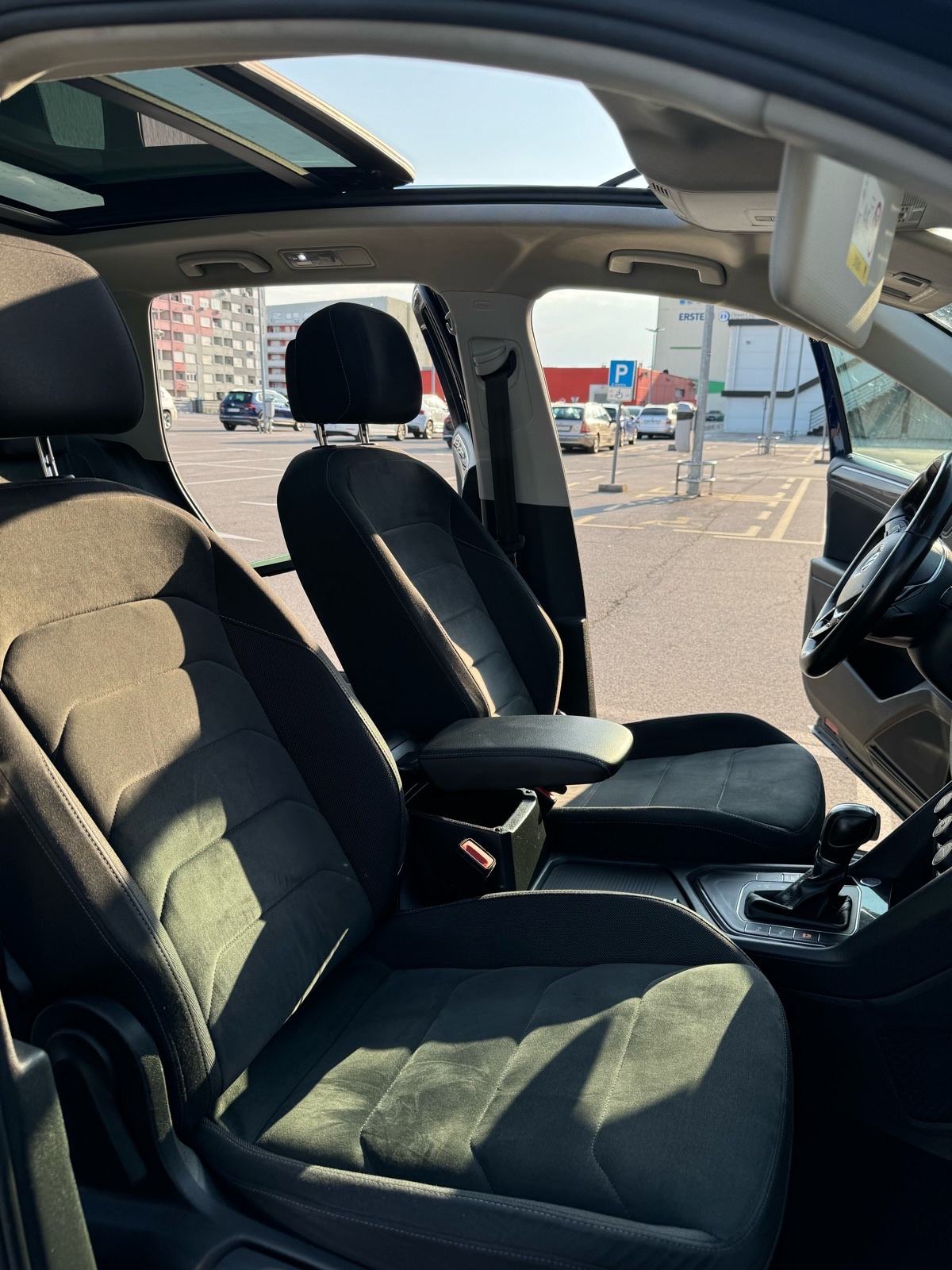 VW Tiguan 2,0 TDI DSG *HIGHLINE*PANO*, fotografija 10