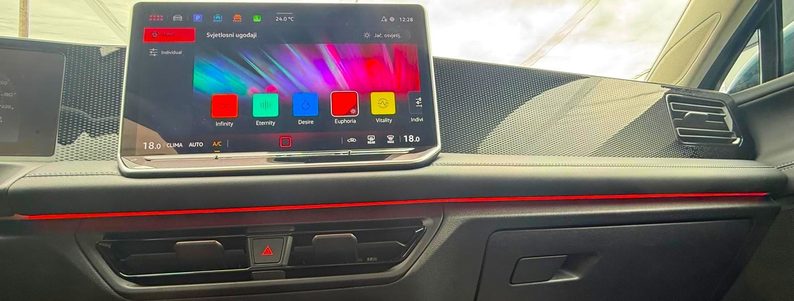VW Tiguan 2,0 TDi AUTOMATIK ⭐️ TVORNIČKA GARANCIJA 5 GODINA ⭐️, fotografija 20