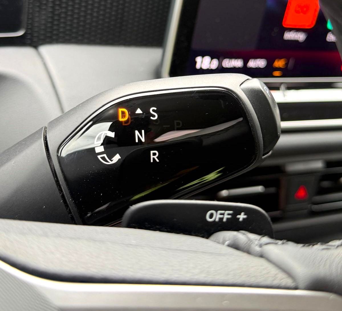 VW Tiguan 2,0 TDi AUTOMATIK ⭐️ TVORNIČKA GARANCIJA 5 GODINA ⭐️, fotografija 15