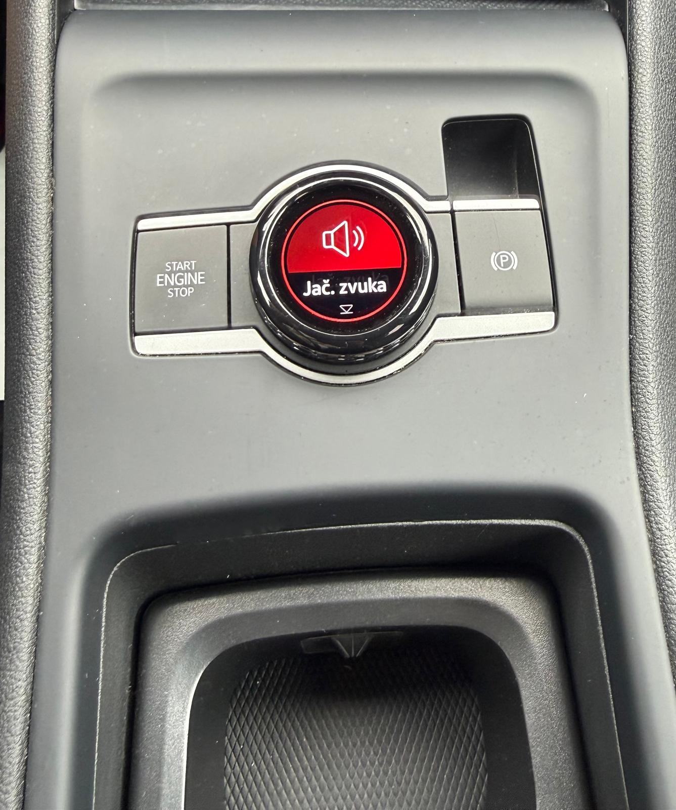 VW Tiguan 2,0 TDi AUTOMATIK ⭐️ TVORNIČKA GARANCIJA 5 GODINA ⭐️, fotografija 18