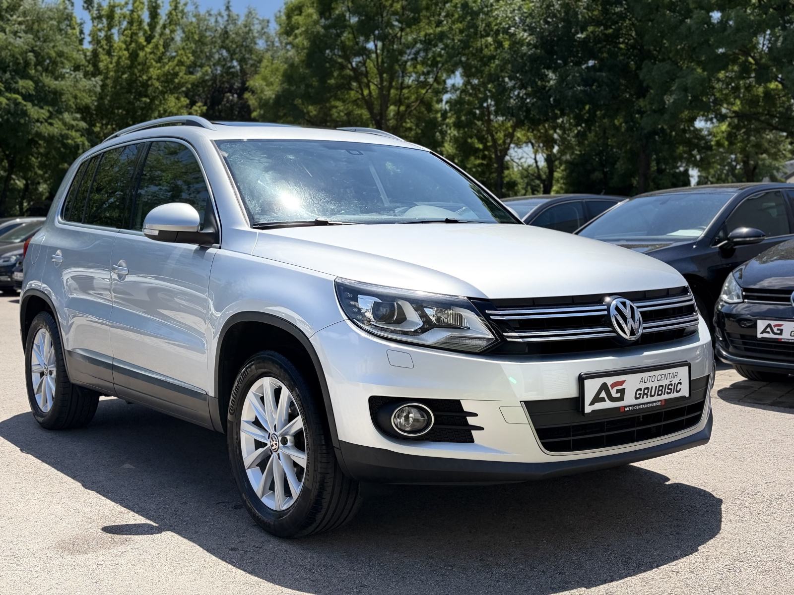 VW Tiguan 2,0 TDI *BiXenon* *Panorama* *Full oprema* *Servisna knjiga*, fotografija 8