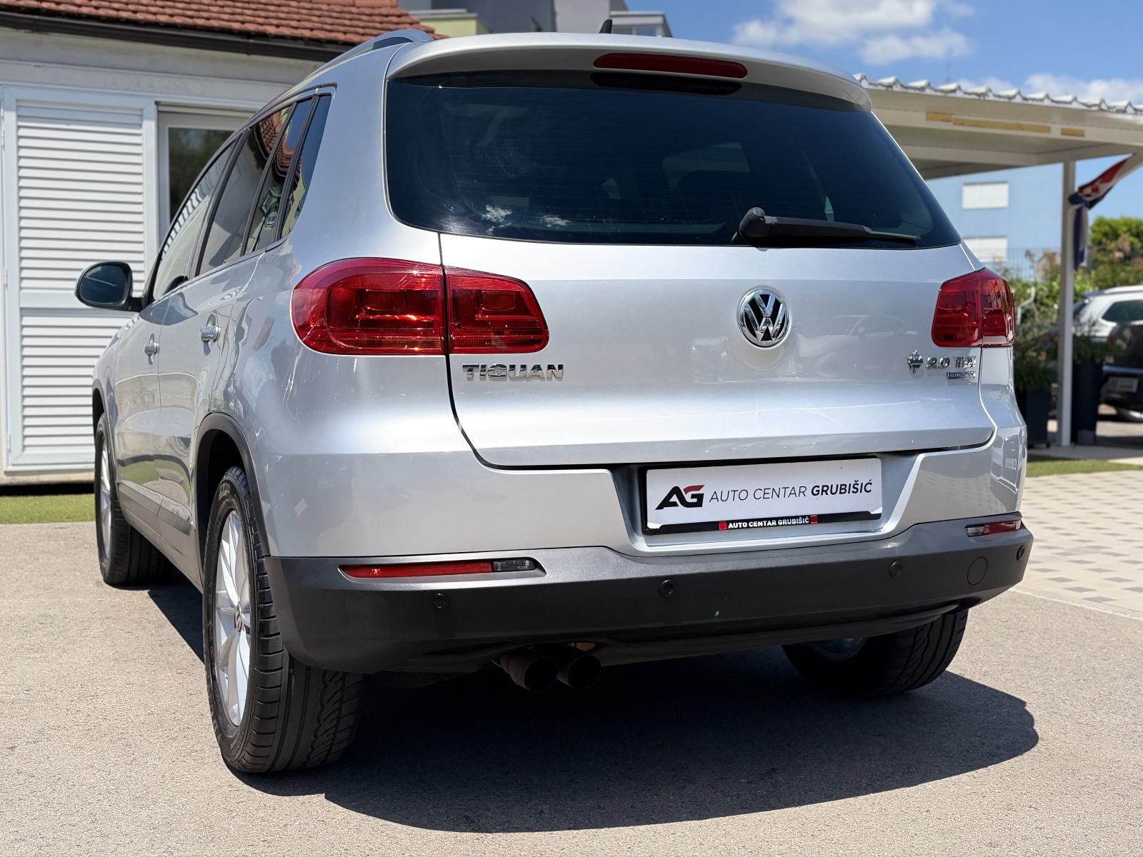 VW Tiguan 2,0 TDI *BiXenon* *Panorama* *Full oprema* *Servisna knjiga*, fotografija 14