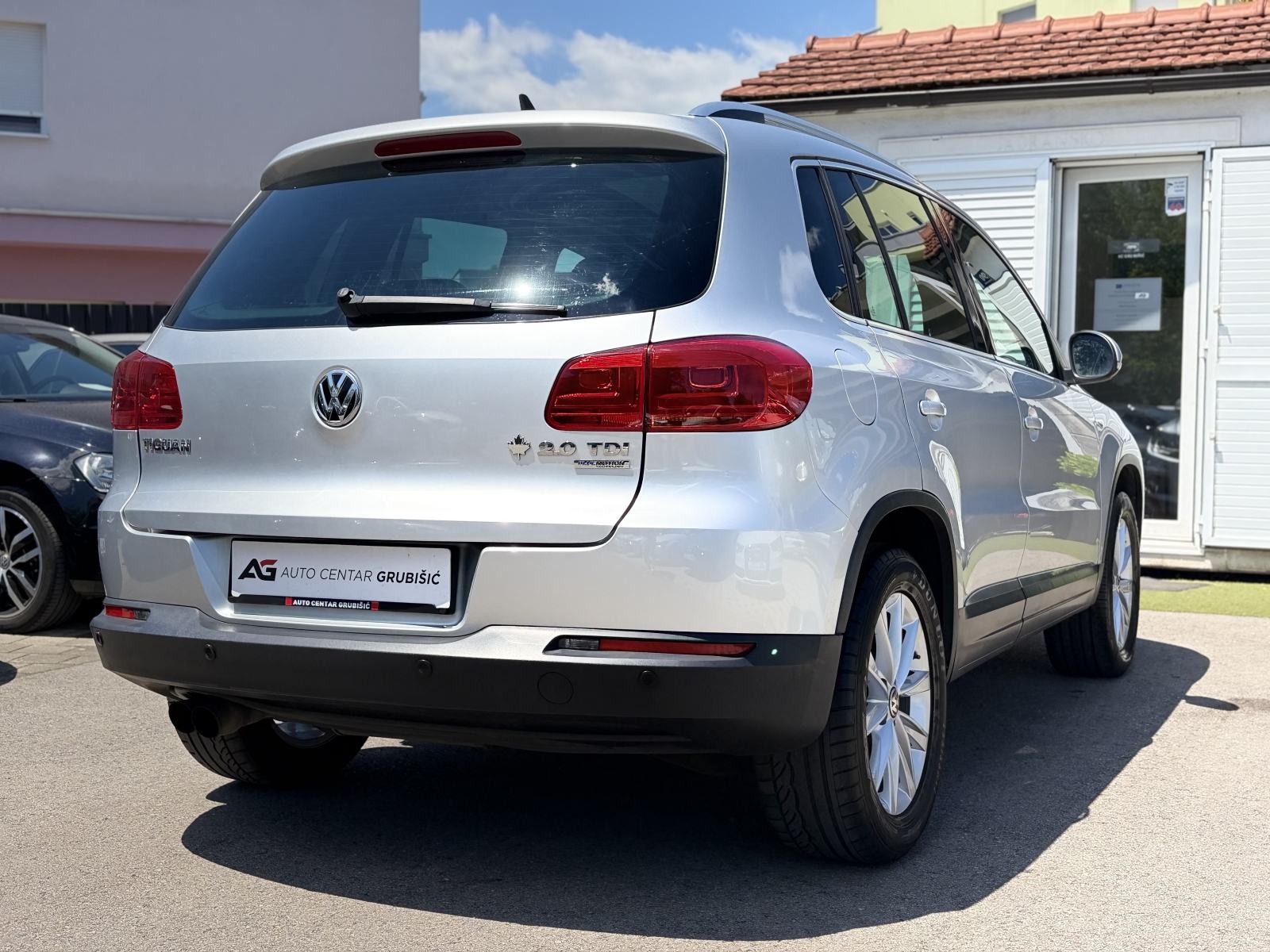 VW Tiguan 2,0 TDI *BiXenon* *Panorama* *Full oprema* *Servisna knjiga*, fotografija 16