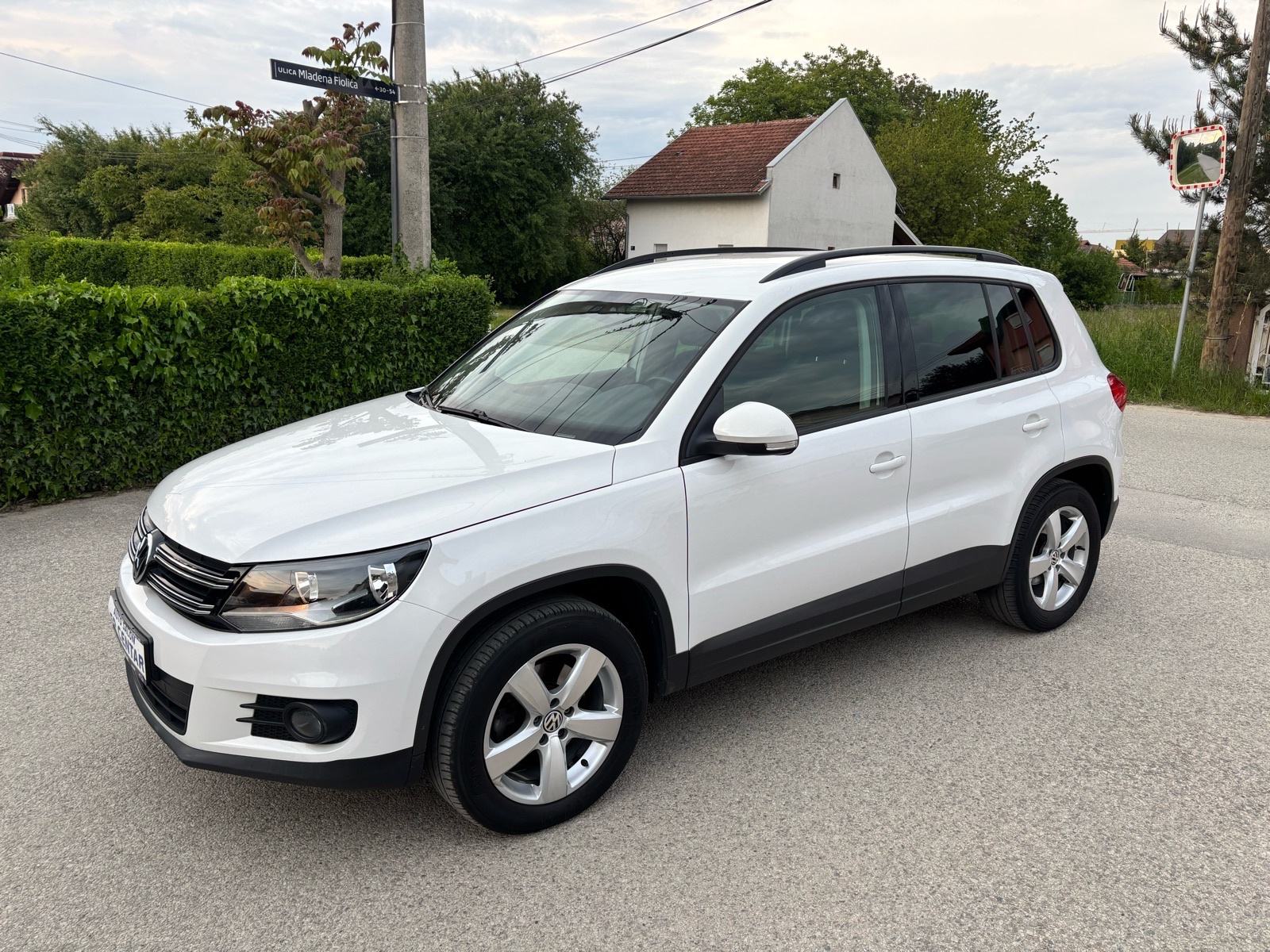 VW Tiguan 2,0 TDI BMT Comforline,Navi!, fotografija 5