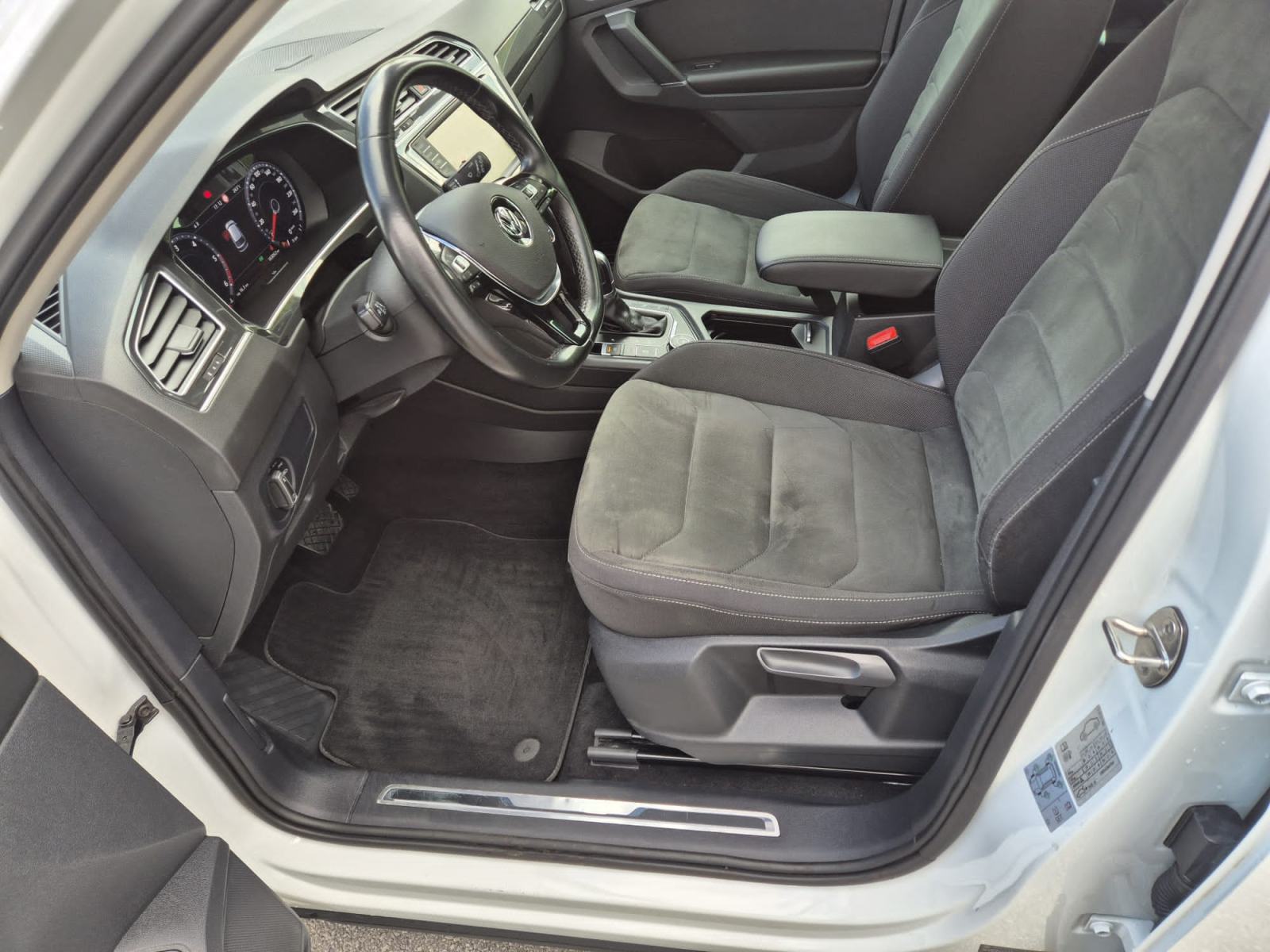 VW Tiguan 2.0 TDI BMT HIGHLINE DSG 4MOTION PANORAMA, fotografija 9