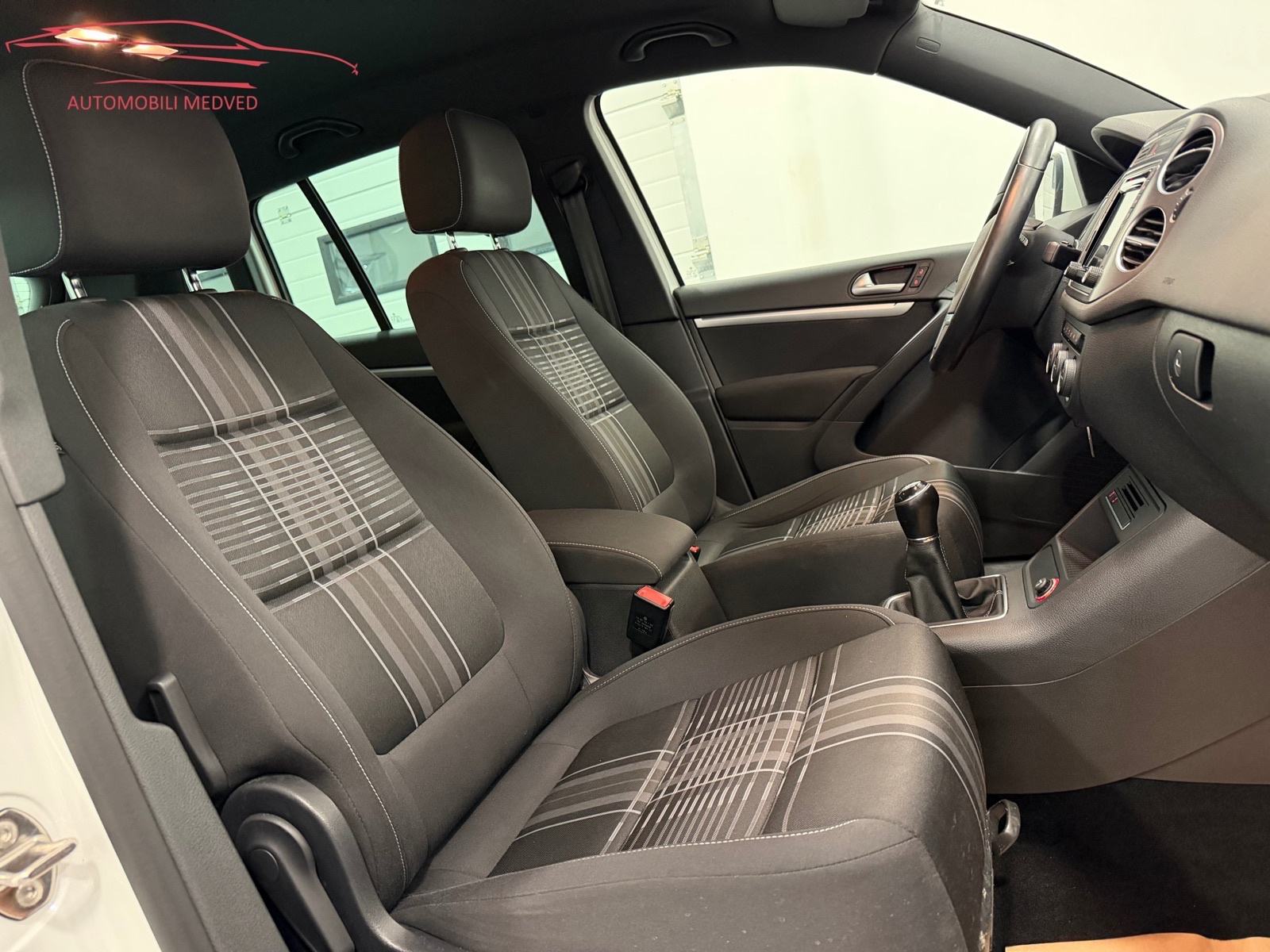 VW Tiguan 2,0 TDI BMT LOUNGE, NAVI, KAMERA, KUKA, JAMSTVO 12 mj!, fotografija 13