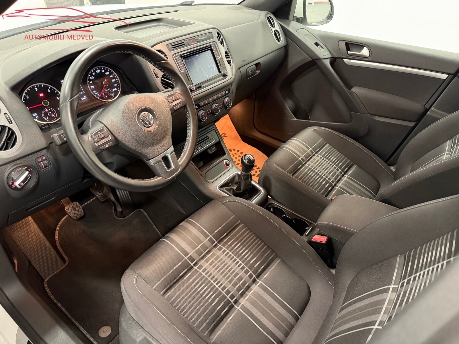 VW Tiguan 2,0 TDI BMT LOUNGE, NAVI, KAMERA, KUKA, JAMSTVO 12 mj!, fotografija 16