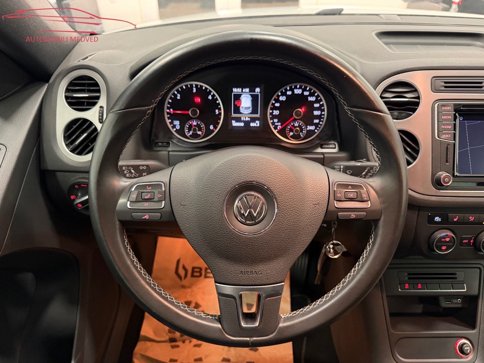 VW Tiguan 2,0 TDI BMT LOUNGE, NAVI, KAMERA, KUKA, JAMSTVO 12 mj!, fotografija 17