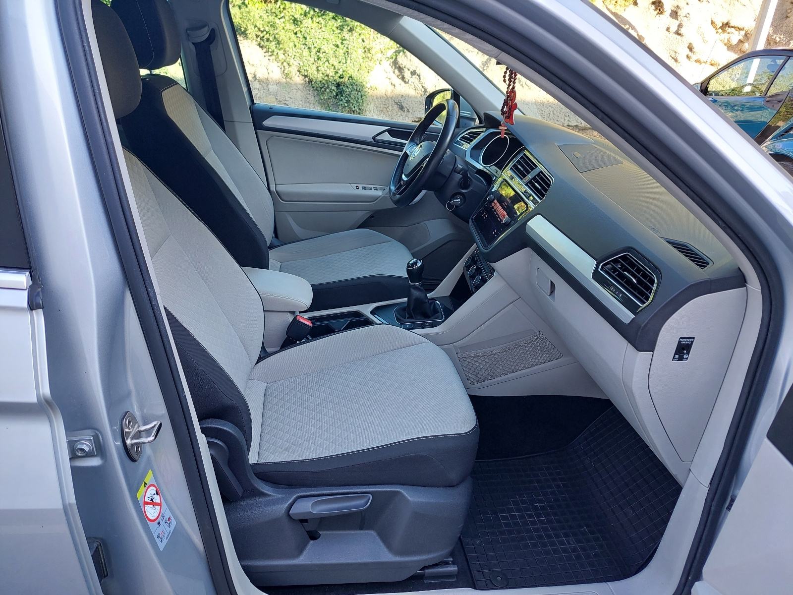 VW Tiguan 2,0 TDI BMT*PANORAMA*HR.AUTO*, fotografija 14