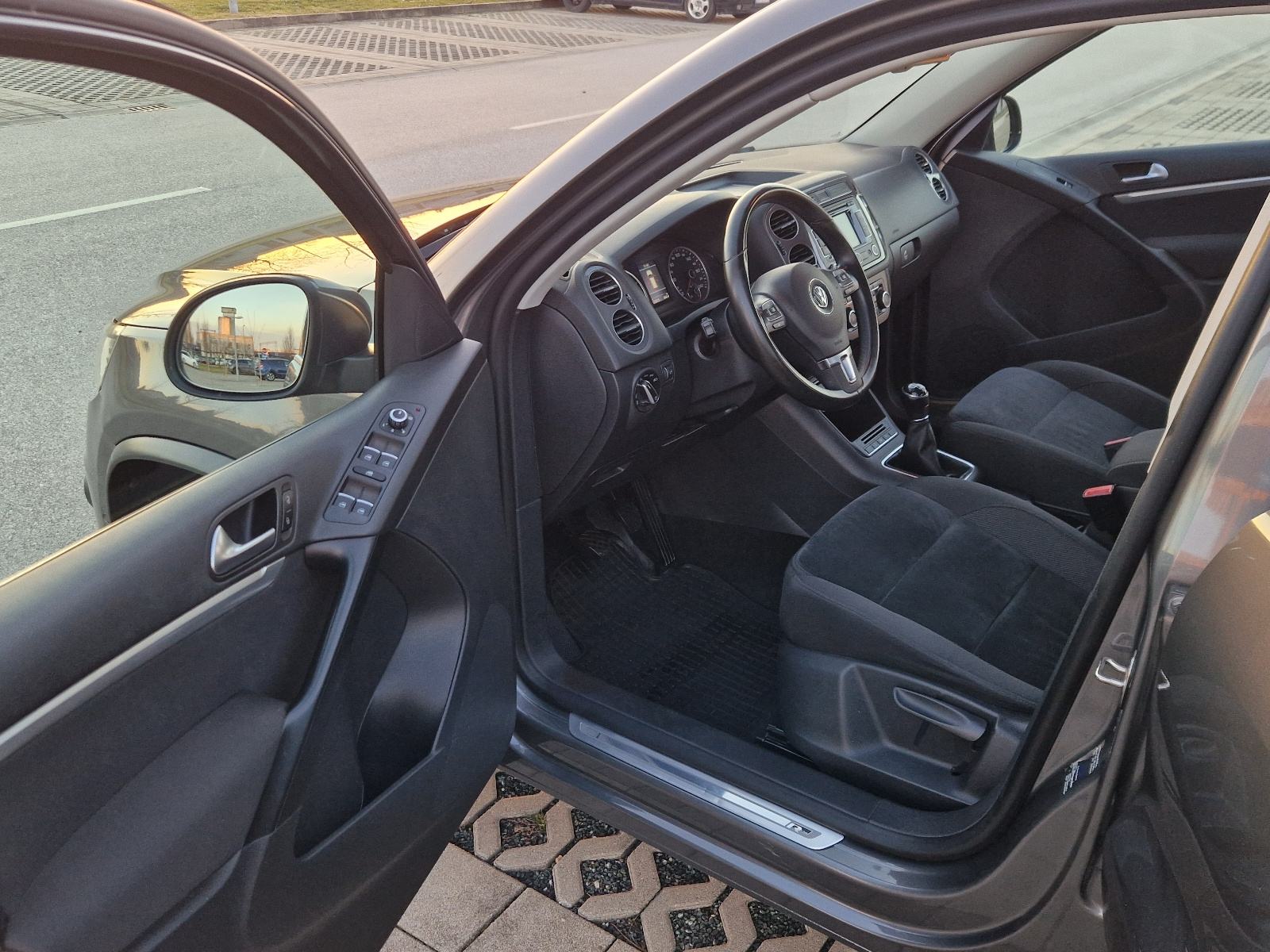VW TIGUAN 2.0 TDI BMT R-LINE HIGHLINE - 1.VLASNIK-SERVISNA-ATRAKTIVAN, fotografija 11