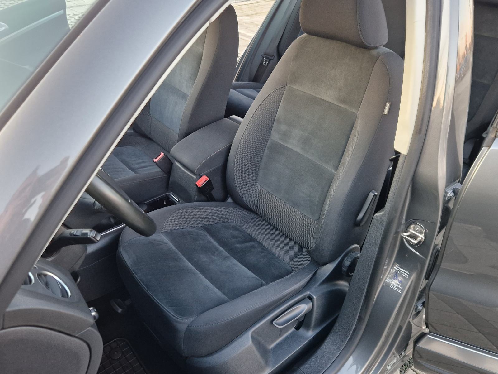 VW TIGUAN 2.0 TDI BMT R-LINE HIGHLINE - 1.VLASNIK-SERVISNA-ATRAKTIVAN, fotografija 13