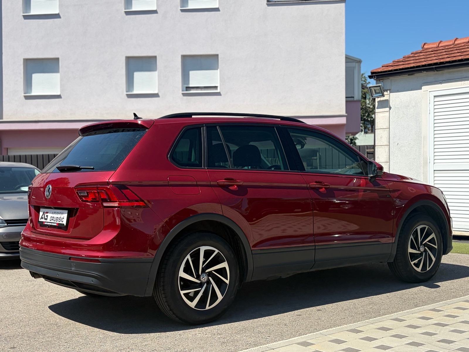 VW Tiguan 2,0 TDI 4MOTION *Servisna* *Top stanje!* *Jamstvo*, fotografija 10