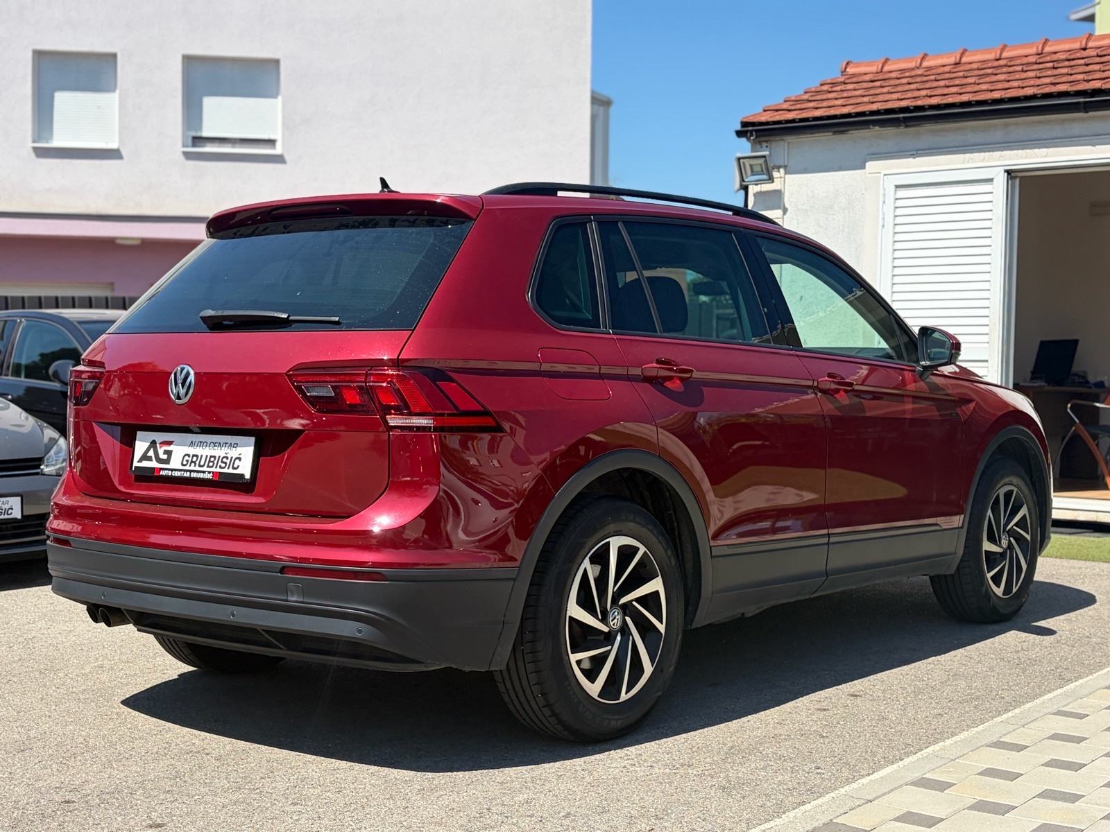 VW Tiguan 2,0 TDI 4MOTION *Servisna* *Top stanje!* *Jamstvo*, fotografija 5