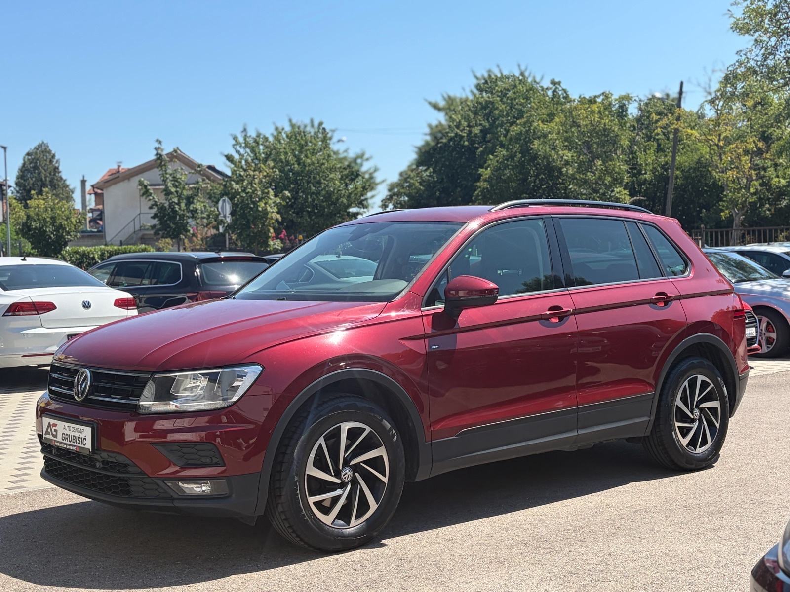 VW Tiguan 2,0 TDI 4MOTION *Servisna* *Top stanje!* *Jamstvo*, fotografija 8