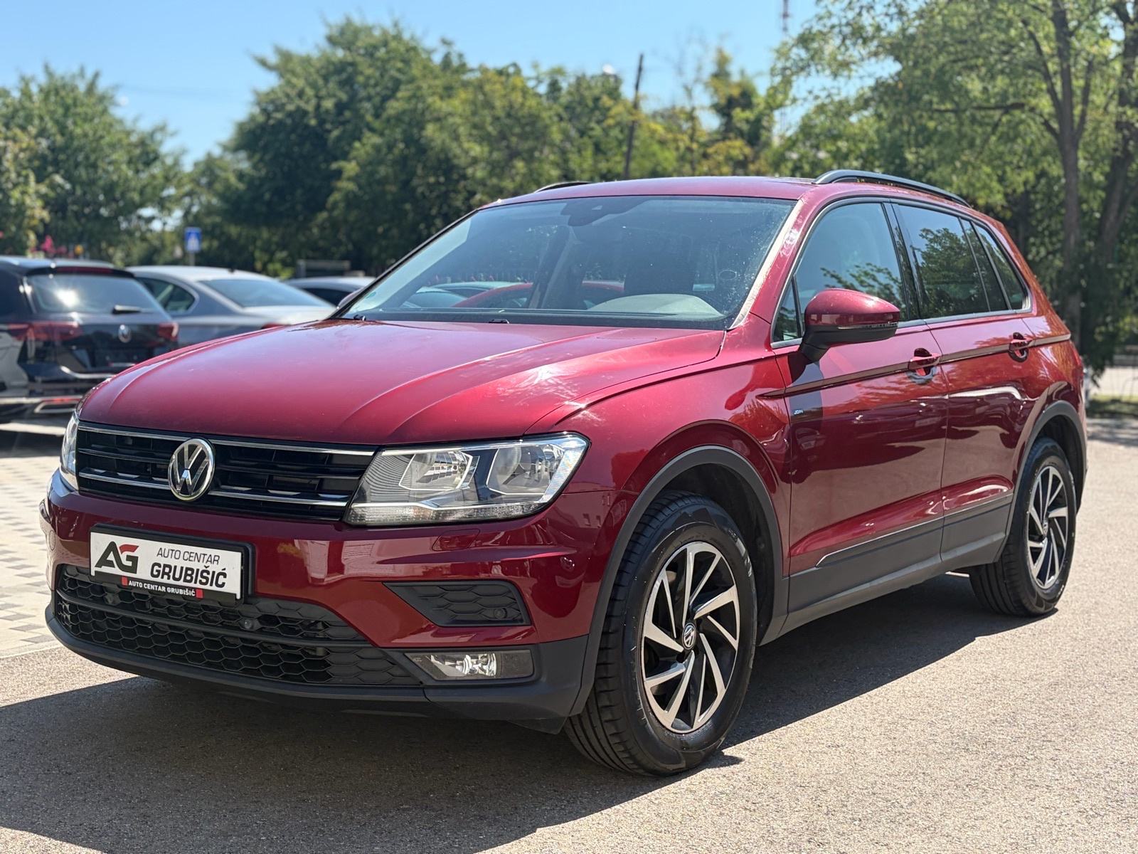VW Tiguan 2,0 TDI 4MOTION *Servisna* *Top stanje!* *Jamstvo*, fotografija 2