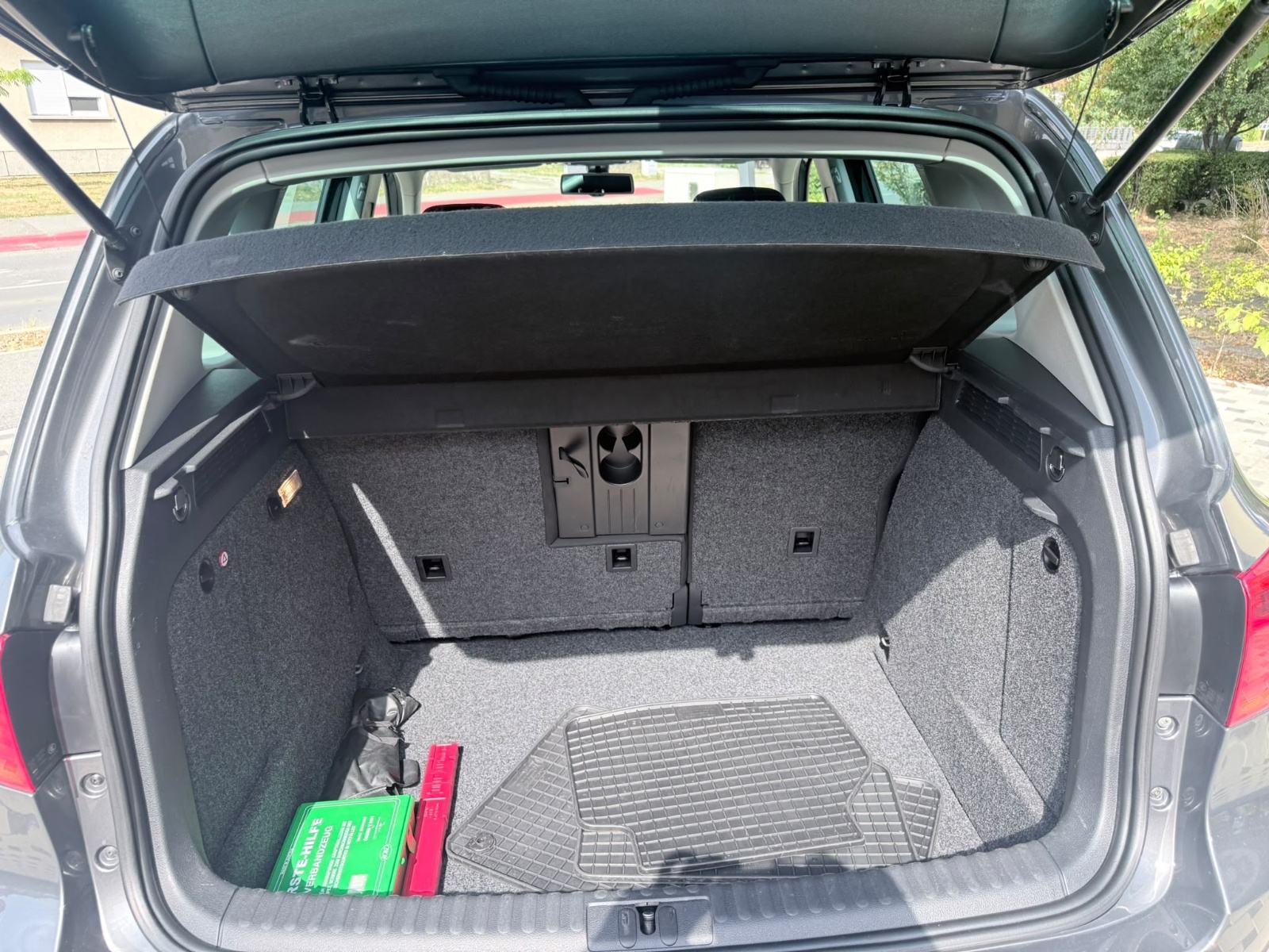 VW TIGUAN 2,0 TDI LOUNGE,XENON,LED,NAVI,VELIKI SERVIS, fotografija 7
