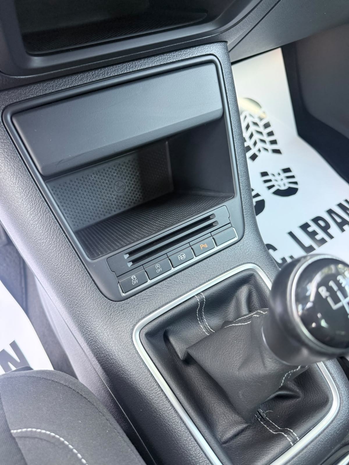VW TIGUAN 2,0 TDI LOUNGE,XENON,LED,NAVI,VELIKI SERVIS, fotografija 16