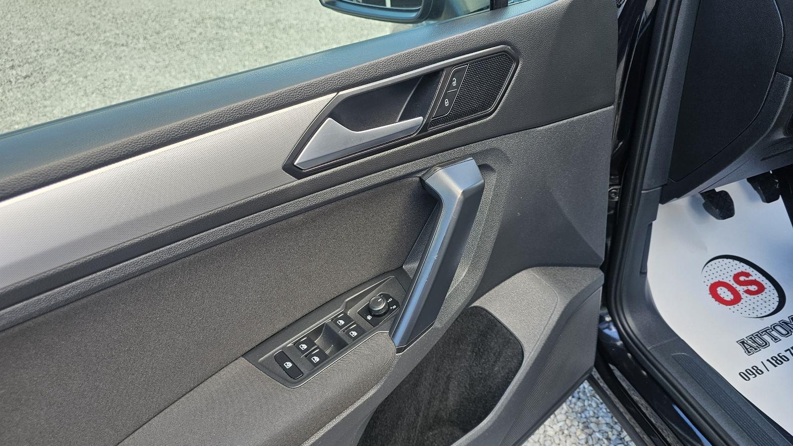 VW Tiguan 2,0 TDI,CLIMATRONIC,P.RAČUNALOP,ALU,134000KM,TOP,REG.5/2027, fotografija 19