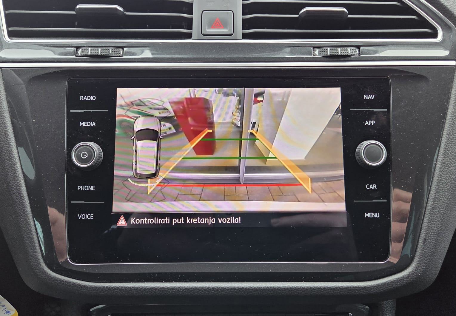 VW Tiguan 2,0 TDI COMFORTLINE*ALU NAVI KAMERA PARK PILOT*GARANCIJA*, fotografija 15