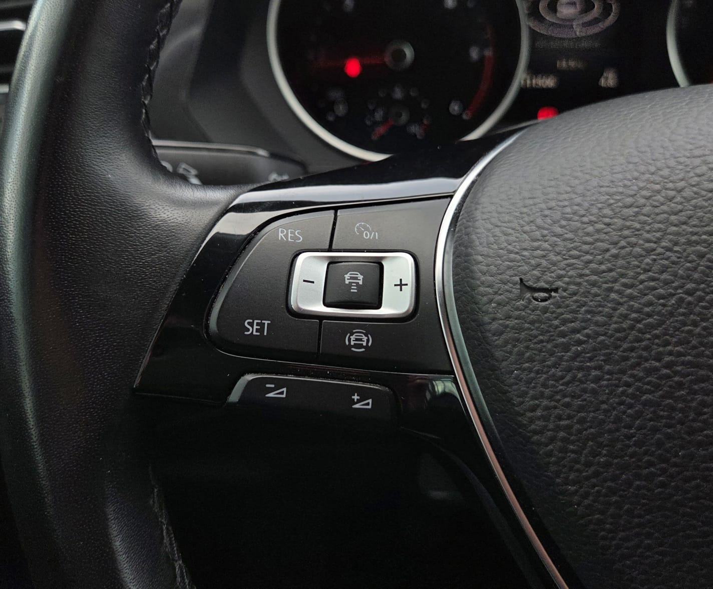 VW Tiguan 2,0 TDI COMFORTLINE*ALU NAVI KAMERA PARK PILOT*GARANCIJA*, fotografija 19