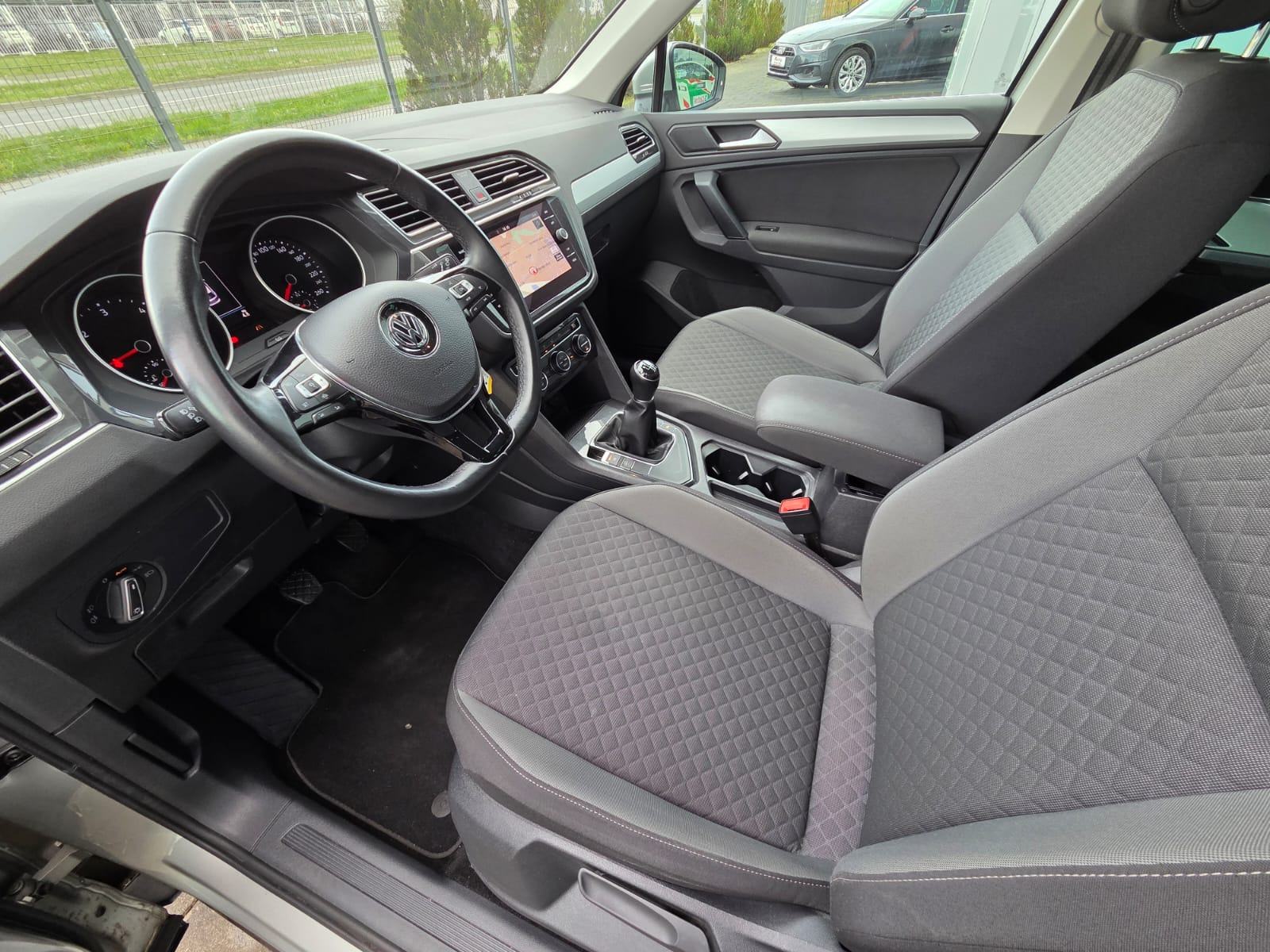 VW Tiguan 2,0 TDI COMFORTLINE*ALU NAVI KAMERA PARK PILOT*GARANCIJA*, fotografija 8