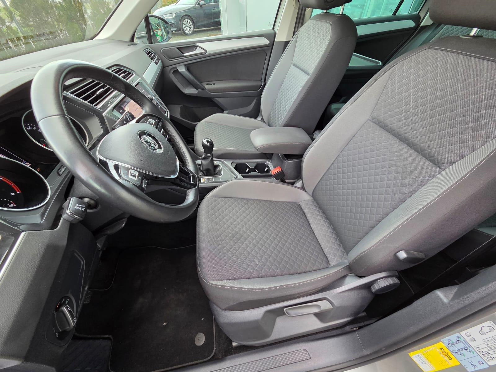 VW Tiguan 2,0 TDI COMFORTLINE*ALU NAVI KAMERA PARK PILOT*GARANCIJA*, fotografija 9