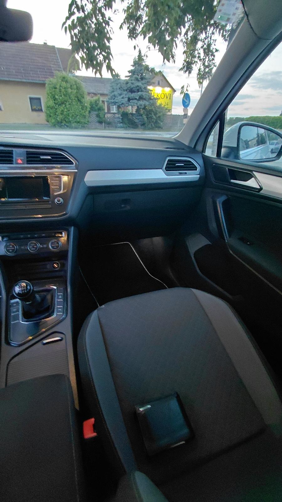 VW Tiguan 2,0 TDI comfortline, prvi vlanik, FIKSNA CIJENA, fotografija 9