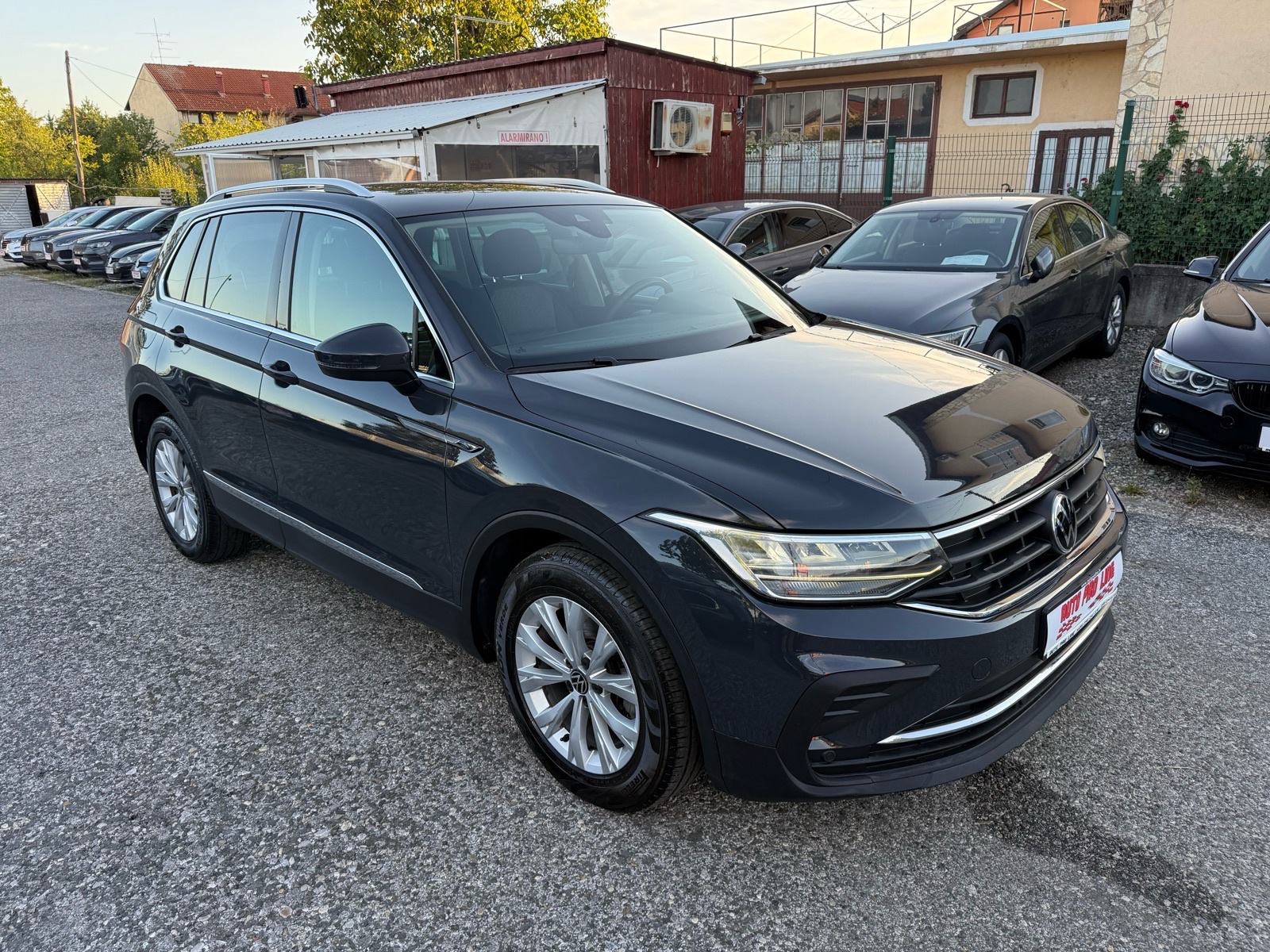 VW Tiguan 2,0 TDI DSG - 1. Vlasnik - 108.000 km - KAO NOVI, fotografija 5