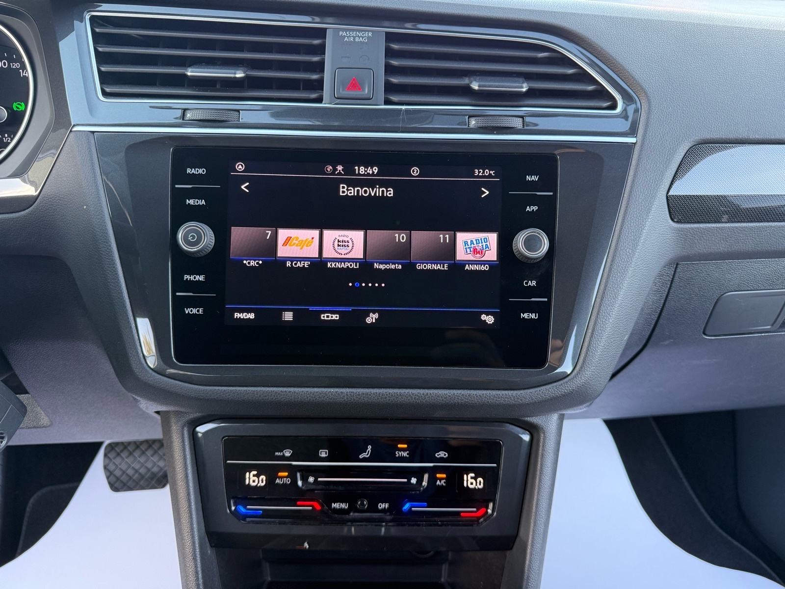 VW Tiguan 2,0 TDI DSG - 1. Vlasnik - 108.000 km - KAO NOVI, fotografija 18