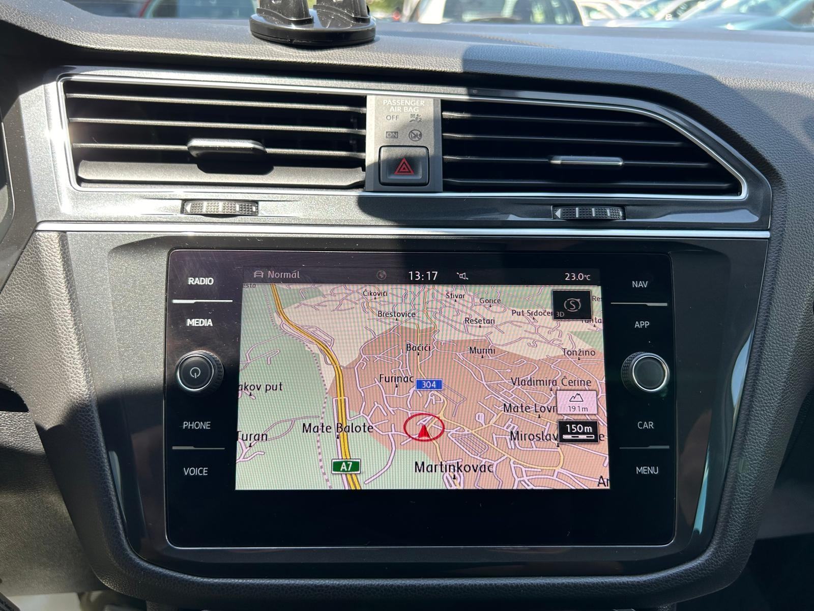 VW Tiguan 2.0 TDI DSG - 4 MOTION - 2020 - NAVI - GARANCIJA - SERVIS !!, fotografija 13