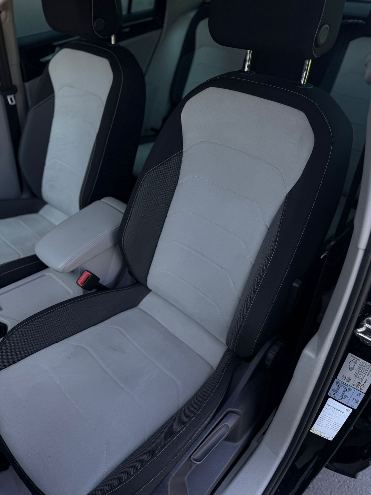 VW TIGUAN 2.0 TDI DSG 4MOTION 2021 – ALU 20” – LEASING BEZ UČEŠĆA, fotografija 8