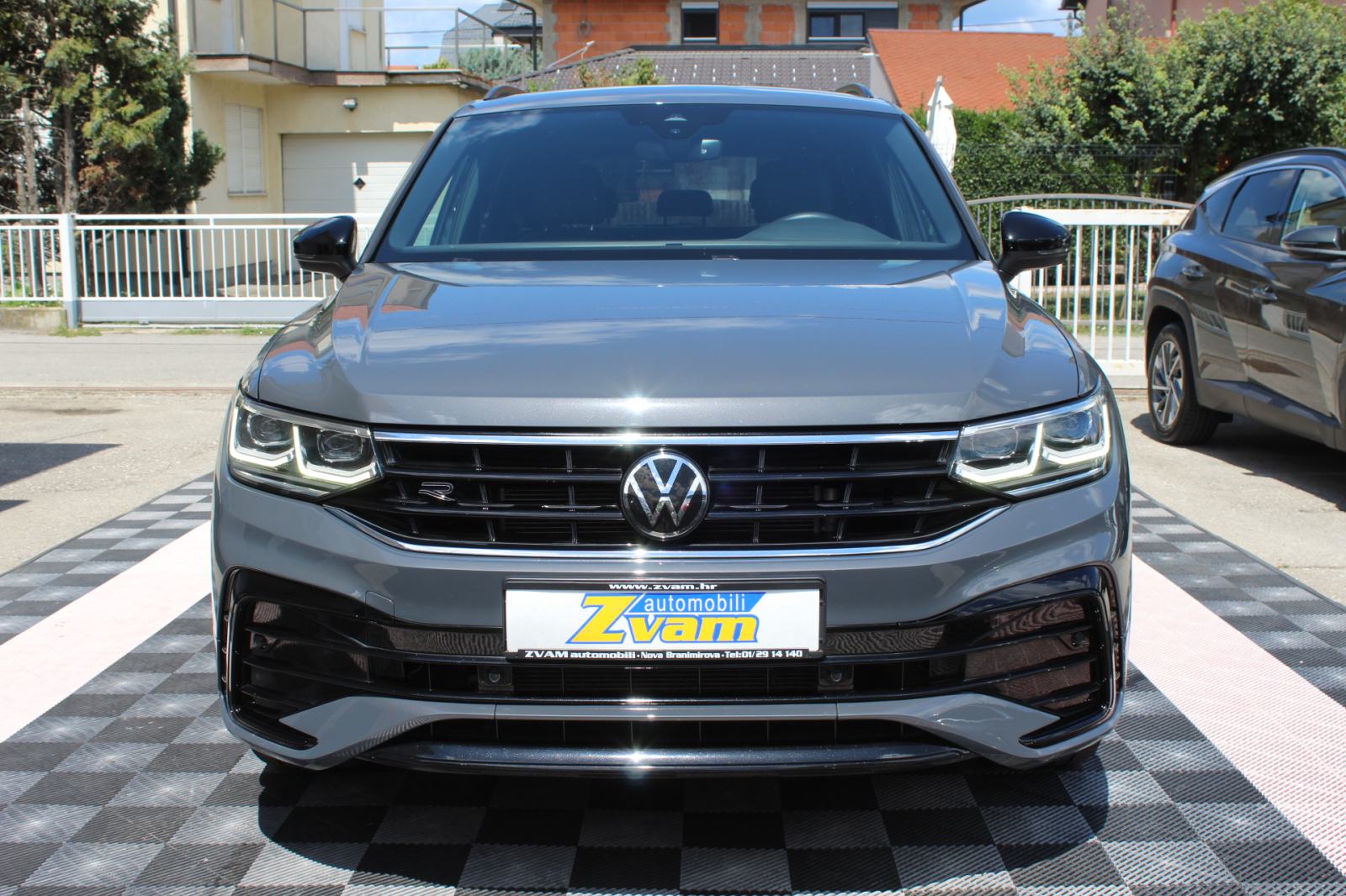 VW Tiguan 2,0 TDI DSG 4MOTION, 3xR-LINE, 200KS, VIRTUAL, GARANCIJA, fotografija 2
