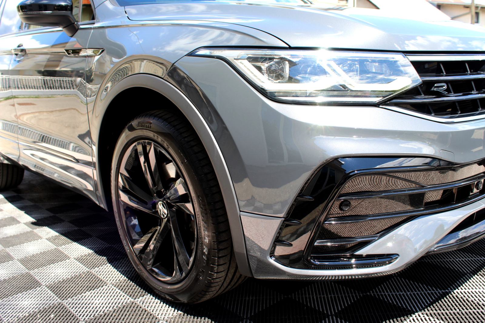 VW Tiguan 2,0 TDI DSG 4MOTION, 3xR-LINE, 200KS, VIRTUAL, GARANCIJA, fotografija 17