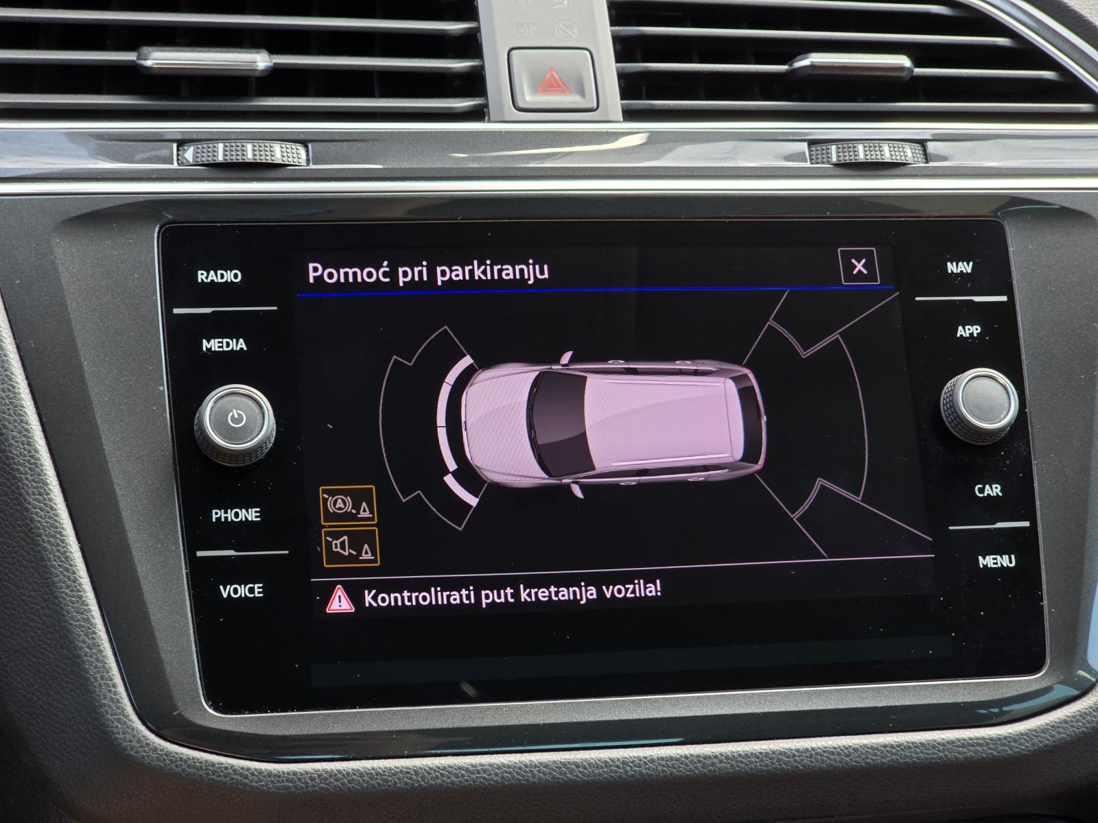 VW Tiguan 2,0 TDI DSG⭐ALCANTARA, AMBIENT LIGHT, GRIJANJE SJEDALA⭐, fotografija 17