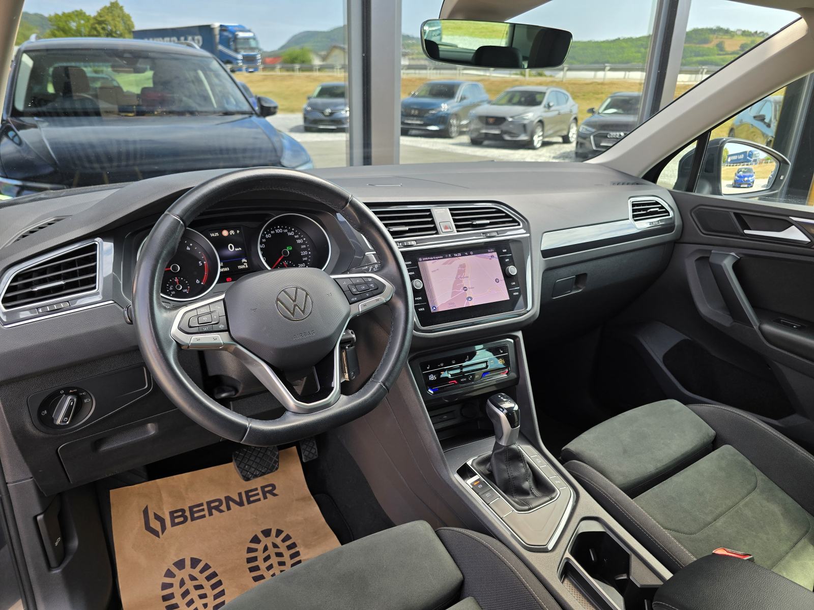 VW Tiguan 2,0 TDI DSG⭐ALCANTARA, AMBIENT LIGHT, GRIJANJE SJEDALA⭐, fotografija 10